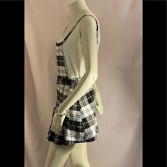 NWOT Love Tree Overall Dress - Picture 8 of 8